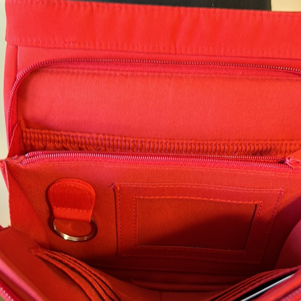 Amanda Smith Small Red Nylon Multi-pocket Crossbody Bag - Picture 5 of 12